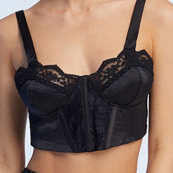 PacSun Tops - LA Hearts Cropped Lace Corset Top SIZE MEDIUM